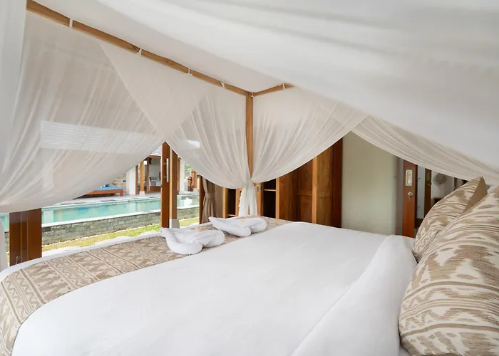Oemah Manureva Ubud Villa *